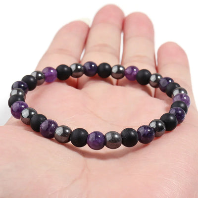 Armband mit matten und glänzenden Perlen in Schwarz